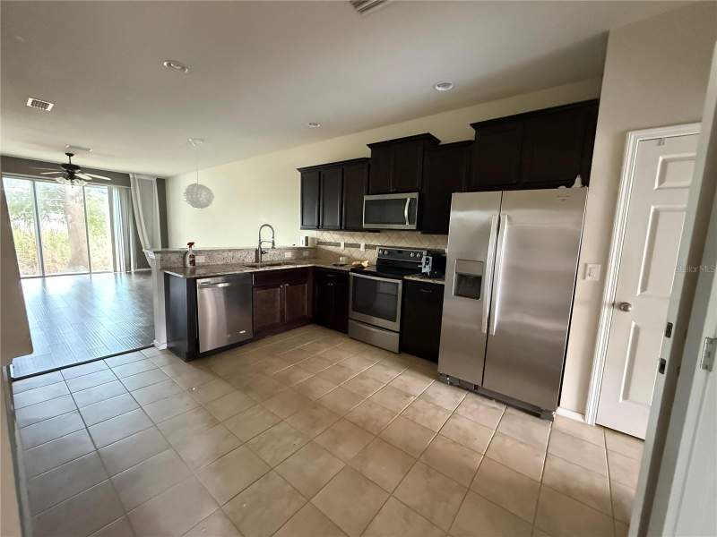 2 bedroom Townhouse at 4951 White Sanderling Court, Harvest Creek Village, Tampa — photo 5