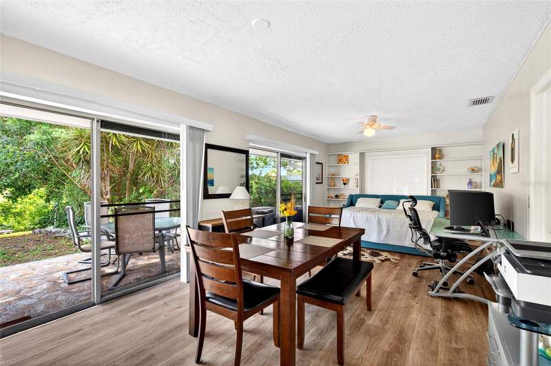 3 bedroom Single Family Residence at 1565 S Evergreen Avenue, Brookhill, Clearwater — photo 3