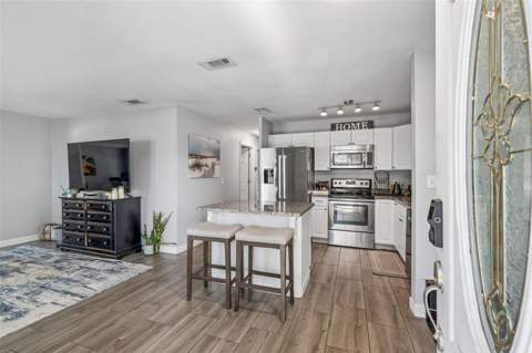 6330 S Renellie Court, Tampa FL - photo 6 of 6