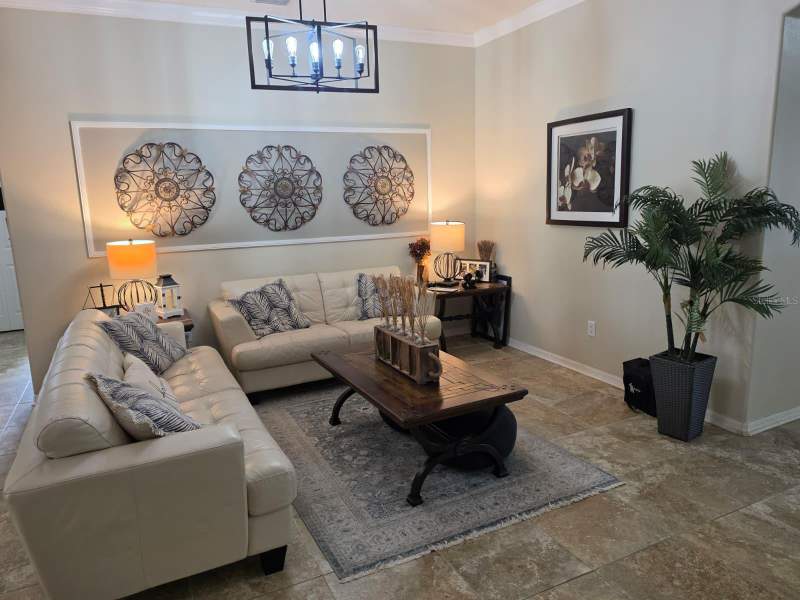 5 bedroom Single Family Residence at 20012 Bright Oak Court, Live Oak Preserve Ph 2A-Villag, Tampa — photo 5