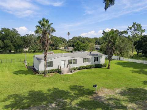 6814 Founders Street, Zephyrhills FL - photo 6 of 76