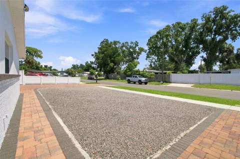 6033 Ambassador Drive, Tampa FL - photo 6 of 6