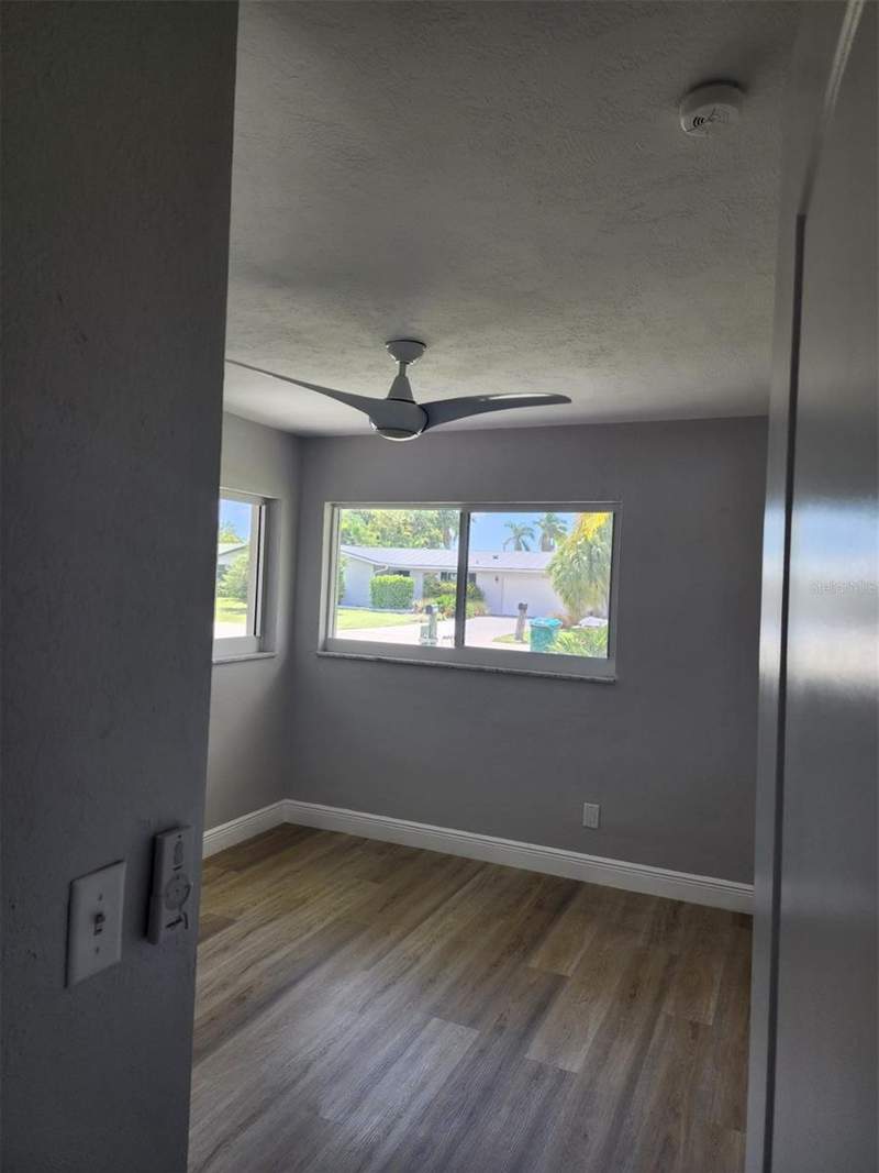 3 bedroom Single Family Residence at 5325 Cocoa Court, Cape Coral, Cape Coral — photo 5