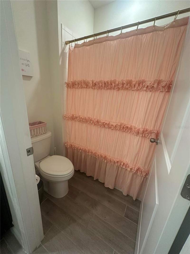 5 bedroom Single Family Residence at 1169 NW 133rd Way, Arbor Greens Ph 2 Unit 4B Pb 37 Pg 91, Newberry — photo 3