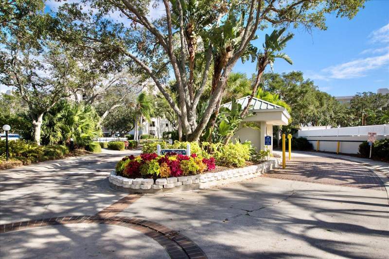1 bedroom Condominium at 1324 Pasadena Avenue #204, Pasadena Cove, South Pasadena — photo 2
