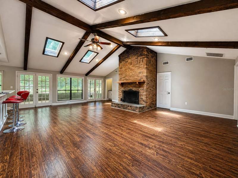 4 bedroom Single Family Residence at 9331 NW 13th Place, Oak Crest Estate Add #1, Gainesville — photo 2