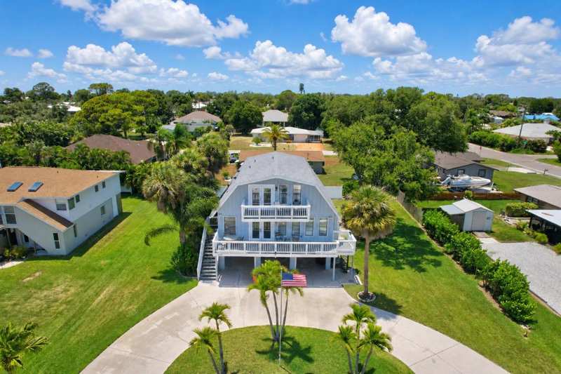 3 bedroom Single Family Residence at 1194 Linden Road, South Venice, Venice — photo 1