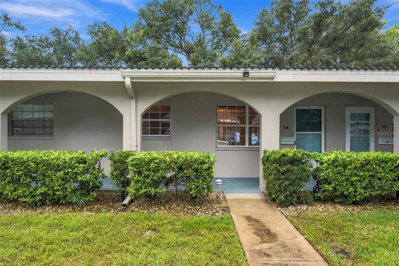 2 bedroom Villa at 11200 102nd Avenue #64, Twin Oaks Apts, Seminole — photo 2