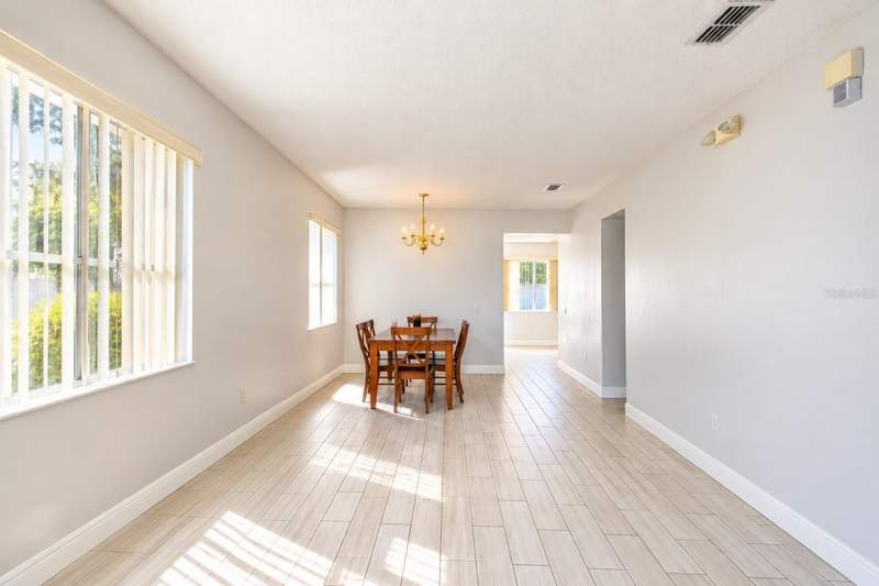 4 bedroom Single Family Residence at 1523 Blue Horizon Drive, Sunrise Lakes Ph III Sub, Clermont — photo 5