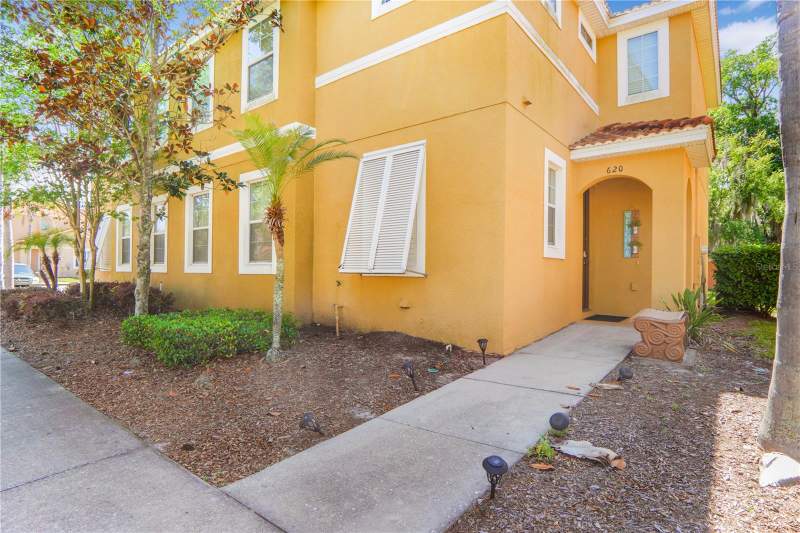 4 bedroom Townhouse at 620 Las Fuentes Drive, Bellavida Rep 2, Kissimmee — photo 1