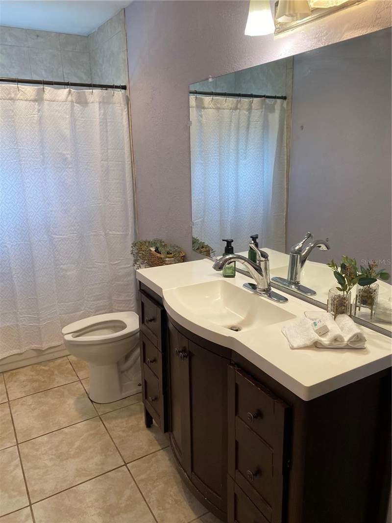 3 bedroom Single Family Residence at 1023 W Gore Street, James A Wood, Orlando — photo 4