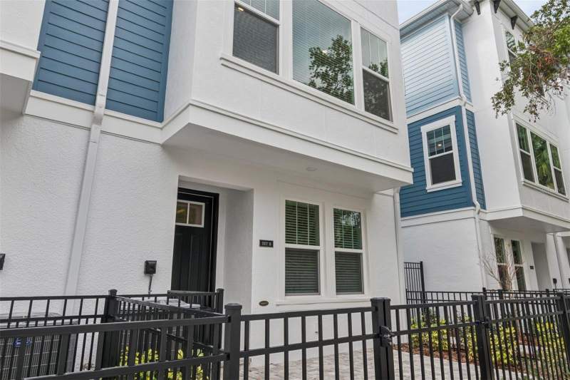 Apex At Seminole Heights