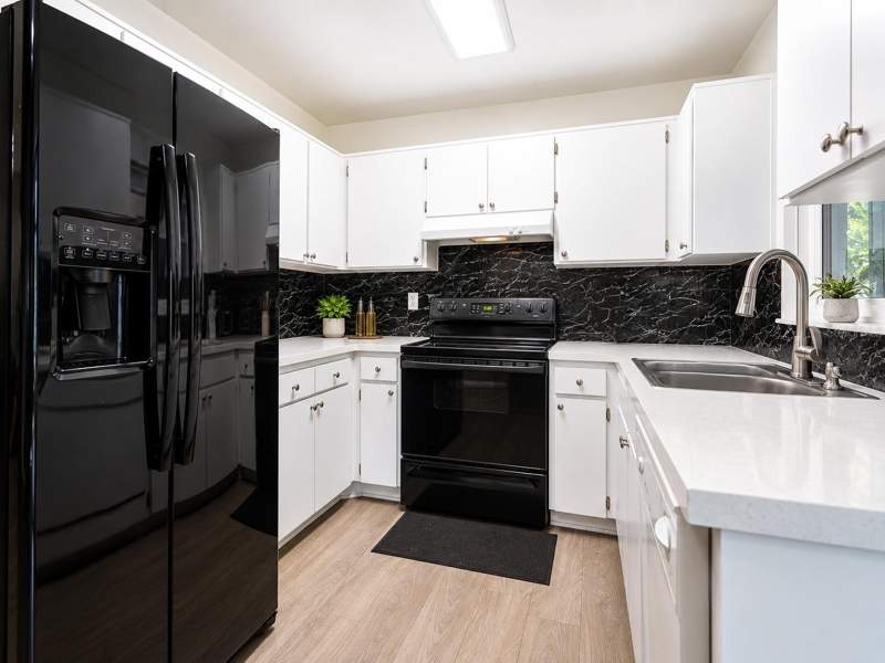 3 bedroom Single Family Residence at 13915 Bridgeport Drive, Carrollwood Meadows Unit Vi SE, Tampa — photo 5