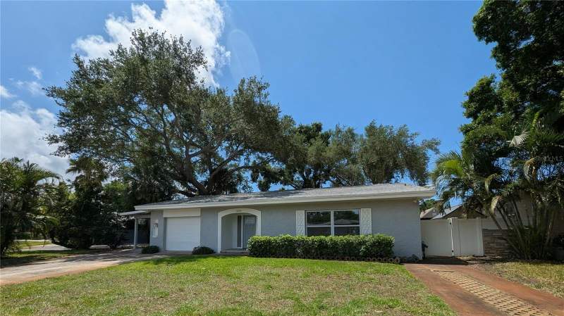 3 bedroom Single Family Residence at 6408 7th Avenue, Eagle Crest, St Petersburg — photo 3