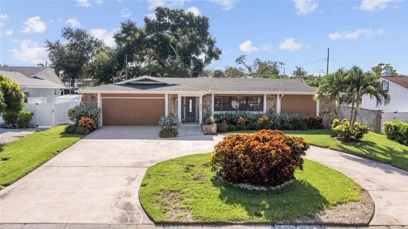 6249 HILLSIDE AVENUE home for sale in Sheraton Shores