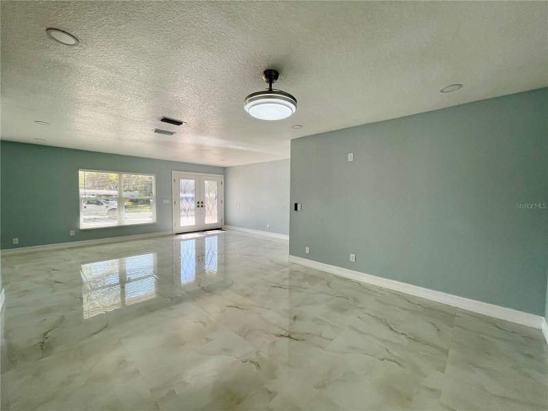 4 bedroom Single Family Residence at 8503 Woodwick Court, Townn Country Park Unit 35, Tampa — photo 3