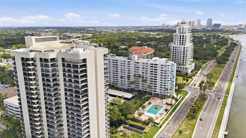 2 bedroom Condominium at 2413 BAYSHORE BOULEVARD #2001, ATRIUM ON THE BAYSHORE A CONDO, TAMPA — photo 2