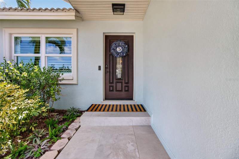 4 bedroom Single Family Residence at 503 Johns Pass Avenue, Crystal Island 2nd Add, Madeira Beach — photo 5