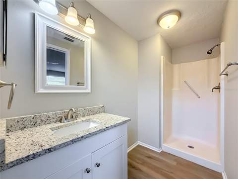 7606 Woodland Oaks Court, Tampa FL - photo 16 of 34