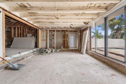 9570 Sun Isle Drive, St Petersburg FL - photo 14 of 35