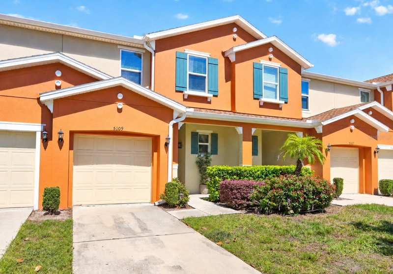 4 bedroom Townhouse at 5109 Killarney Way, Compass Bay Unit 4, Kissimmee — photo 1