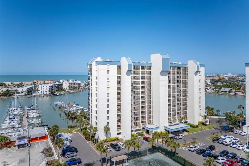 Courageous The Condo