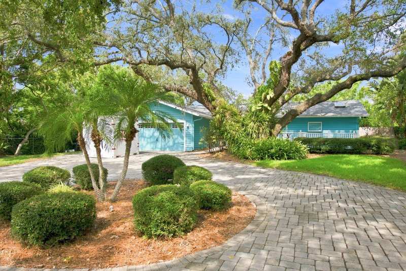 3 bedroom Single Family Residence at 1111 Carlton Road, Tampa & Tarpon Spgs Land Co, Tarpon Springs — photo 1