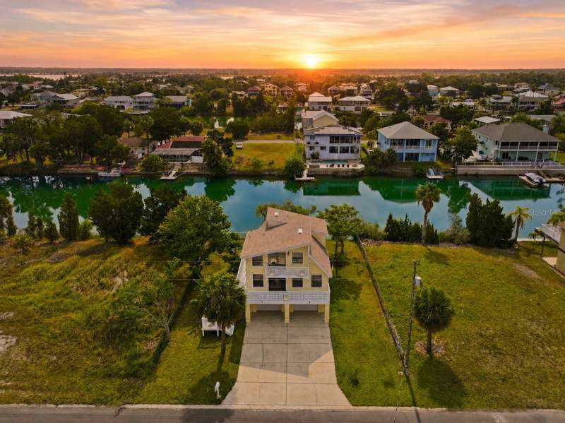 4 bedroom Single Family Residence at 3294 Gardenia Drive, Hernando Beach, Hernando Beach — photo 3