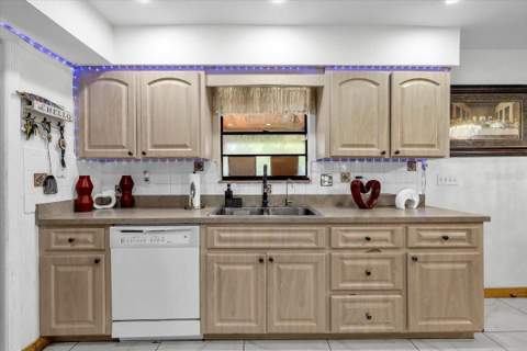 4875 SE Apache Drive, Arcadia FL - photo 21 of 76