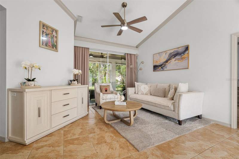 4 bedroom Single Family Residence at 3333 Yonge Avenue #13, Beekman Estates Sec 2, Sarasota — photo 5