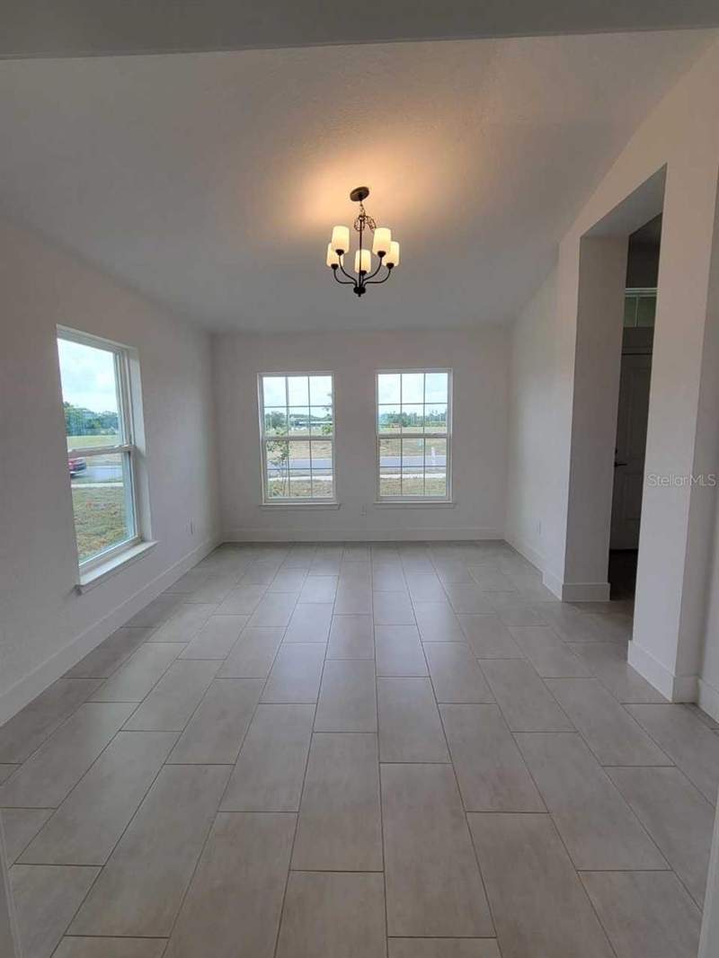 4 bedroom Single Family Residence at 4392 SW 92nd Place Road, Ocala Crossings South, Ocala — photo 4