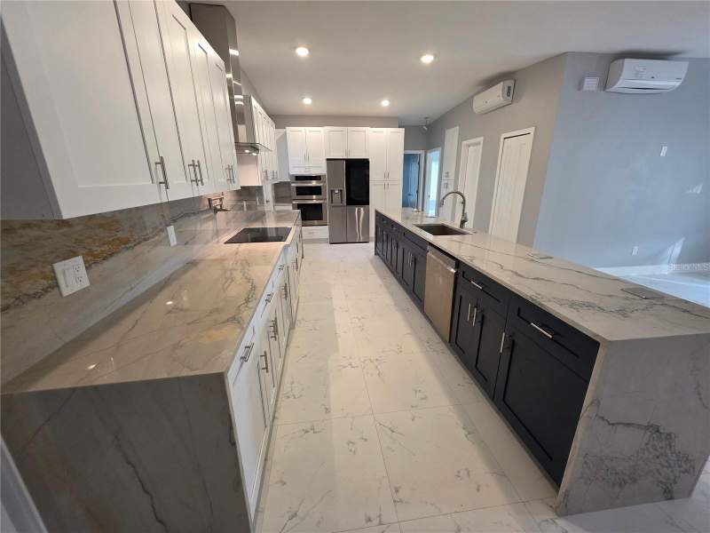 3 bedroom Single Family Residence at 1911 W Amelia Street, Spring Lake Manor Add 01, Orlando — photo 4