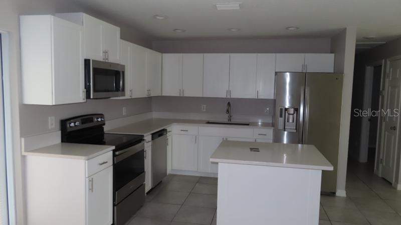 4 bedroom Single Family Residence at 32730 Blossom Lane, Shademoor Acres First Add, Leesburg — photo 4