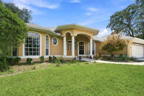 2168 W Begonia Drive, home for sale in Beverly Hills 34465