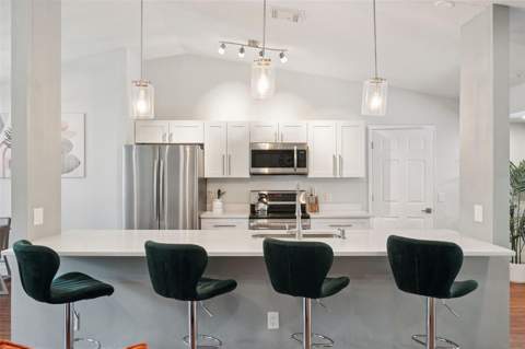 8714 Hill Pine Road, Orlando FL - photo 9 of 40