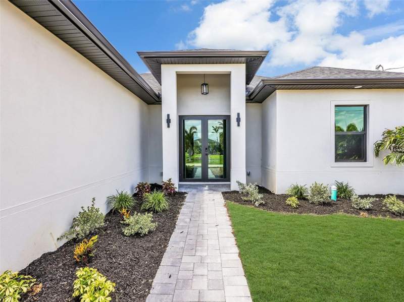 3 bedroom Single Family Residence at 1505 NW 17th Street, Cape Coral, Cape Coral — photo 4