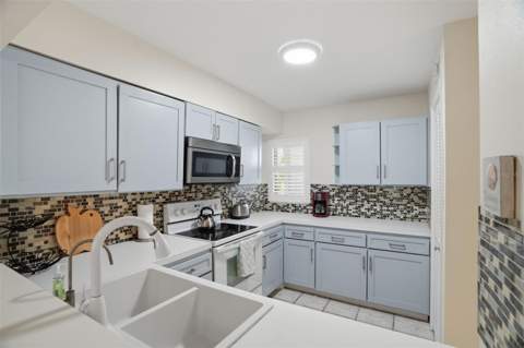 5557 Sea Forest Drive #215, New Port Richey FL - photo 21 of 43