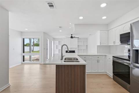 8215 La Serena Drive, Tampa FL - photo 6 of 6