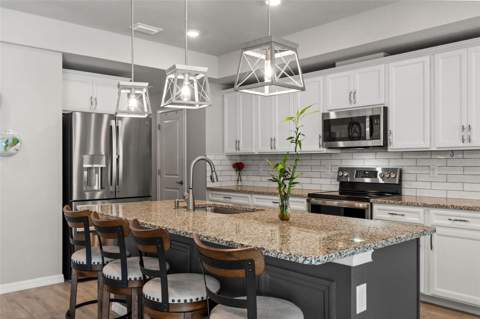 12182 Pioneer Avenue, Weeki Wachee FL - photo 14 of 61