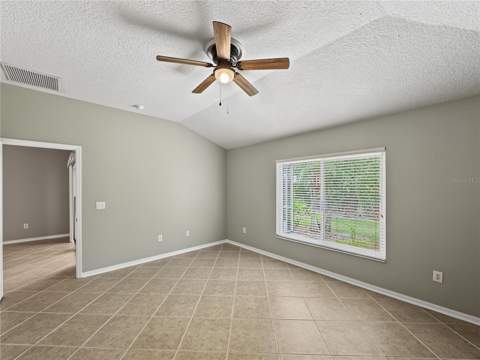30935 Whitlock Drive, Wesley Chapel FL - photo 13 of 35