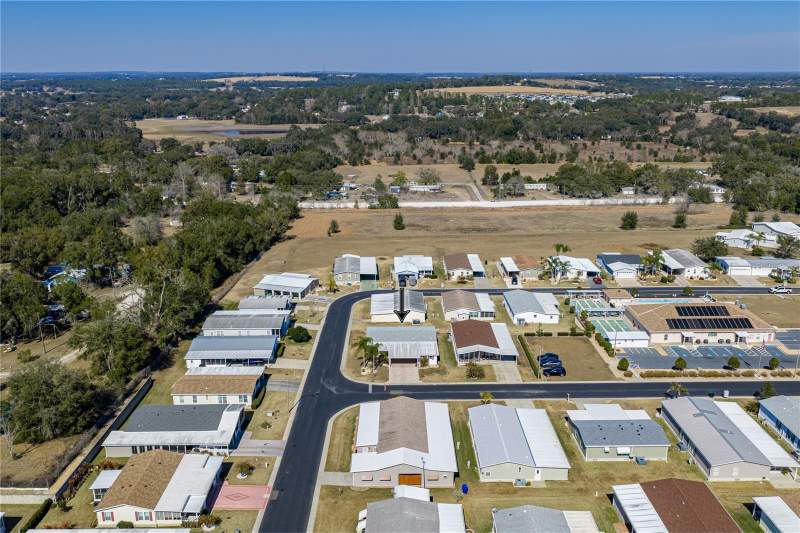 3 bedroom Manufactured Home at 37519 Corey Lewis Avenue, Grand Horizons Ph 4, Zephyrhills — photo 2