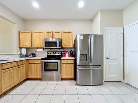 4842 Barnstead Drive, Riverview FL - photo 6 of 33