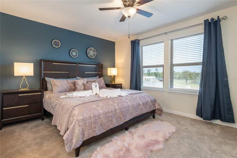 5 bedroom Single Family Residence at 8931 Zurich Lane, Windsor At Westside Ph 3A, Kissimmee — photo 2
