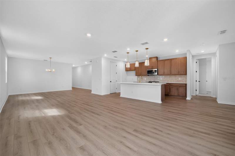 4 bedroom Single Family Residence at 17637 LAKE STAR ROAD, NORTHLAKE AT OVATION, WINTER GARDEN — photo 3