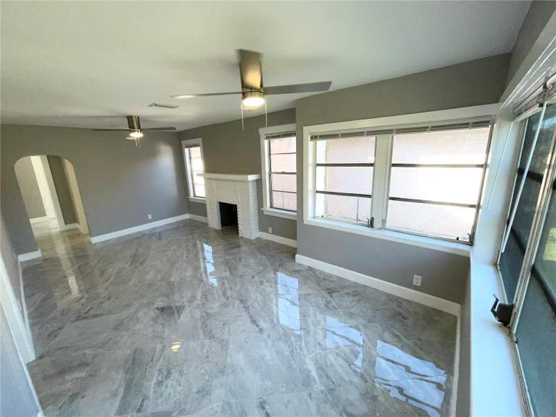 4 bedroom Single Family Residence at 2525 37th Street, Churchill Grove, St Petersburg — photo 5