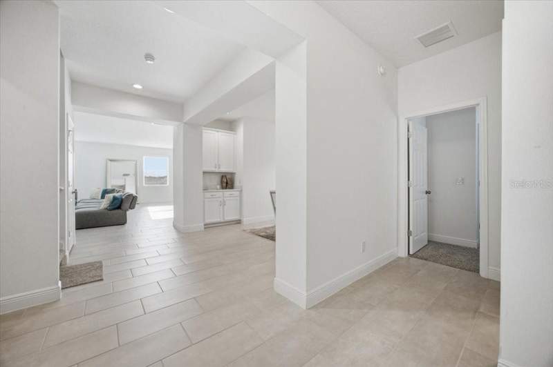 6 bedroom Single Family Residence at 585 Sterling Reserve Way, Ardmore Reserve Ph Vi, Minneola — photo 4