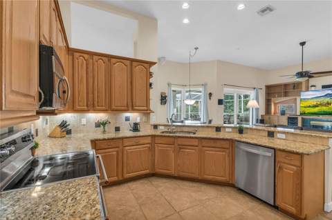 9113 Ivey Hill Court, Orlando FL - photo 18 of 55