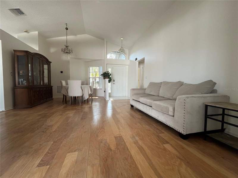 3 bedroom Single Family Residence at 2930 Shannon Cir, Village At Bentley Park Phase II, Tract B, Palm Harbor — photo 4