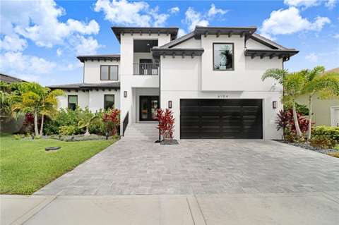 6104 Lagomar Lane, luxury home for sale in Apollo Beach