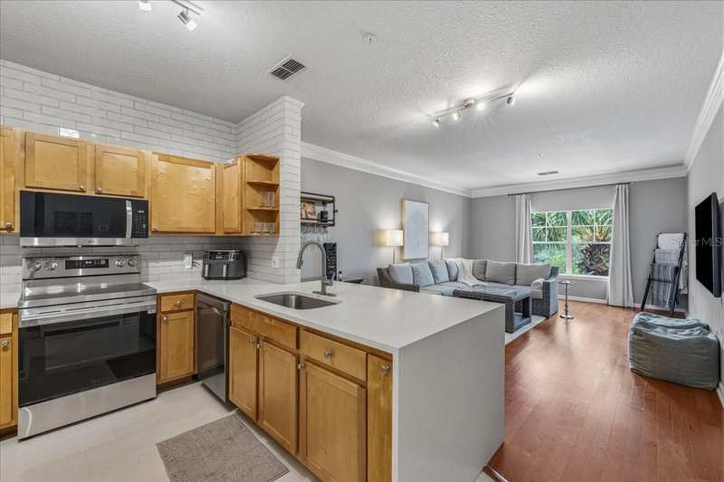 1 bedroom Condominium at 4207 S Dale Mabry Highway #8308, Grand Key A Condo, Tampa — photo 1